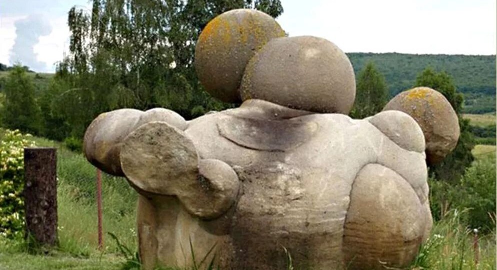 Камни, Которые Рождаются и Растут: Румынская Тайна, Что Переворачивает Наше Представление о Жизни на Земле!