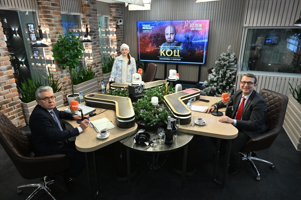    Праздничный новогодний выпуск программы «Время науки» на Радио “Комсомольская правда” Михаил ФРОЛОВ