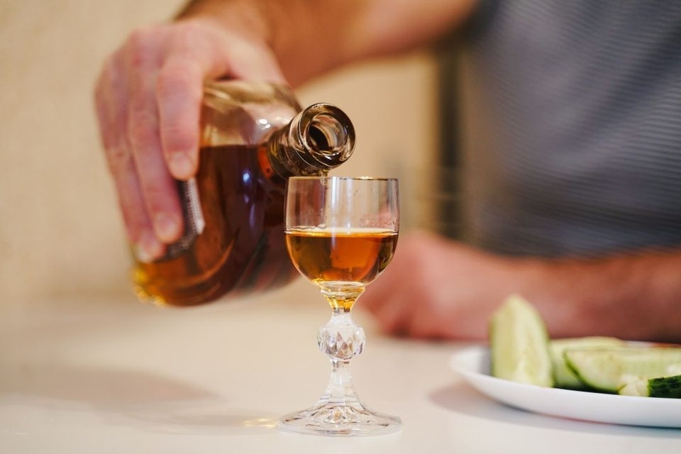    На площадках массовых гуляний нельзя будет купить спиртное с 15:00 31 декабря до 10:00 1 января Светлана МАКОВЕЕВА