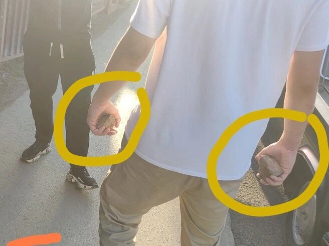 У одного из нападавших в руках были камни/t.me/matveevkomment