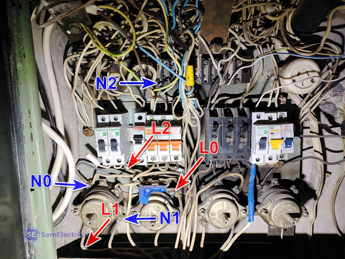 Исходное состояние электрики в щитке. Фото ДО