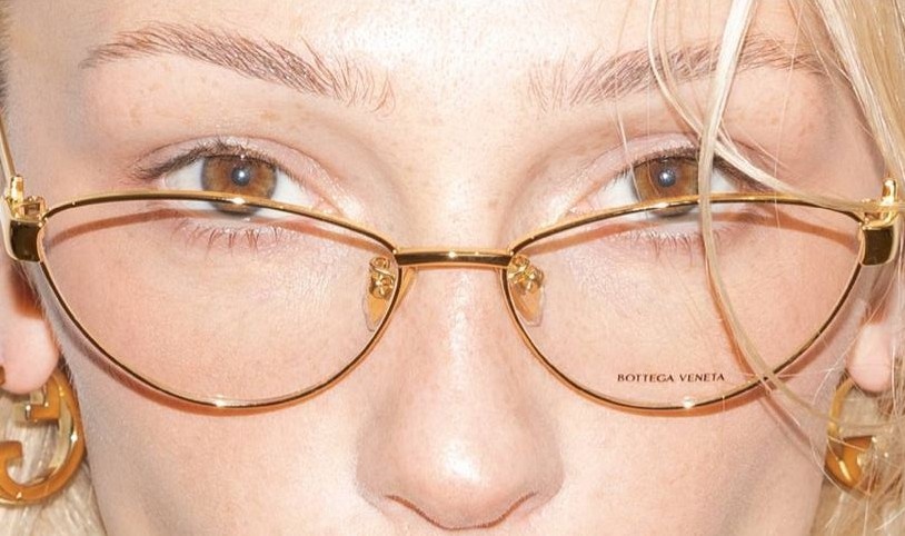 Очки с демо-линзами Bottega Veneta.