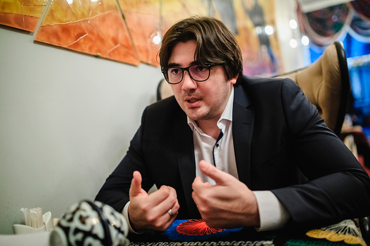    По словам Нурислама Шарифулина, владельца сетей P.Love и Love.ashe, число корпоративов в сравнении с прошлым годом упало на 20–30%.   
Фото: «БИЗНЕС Online»