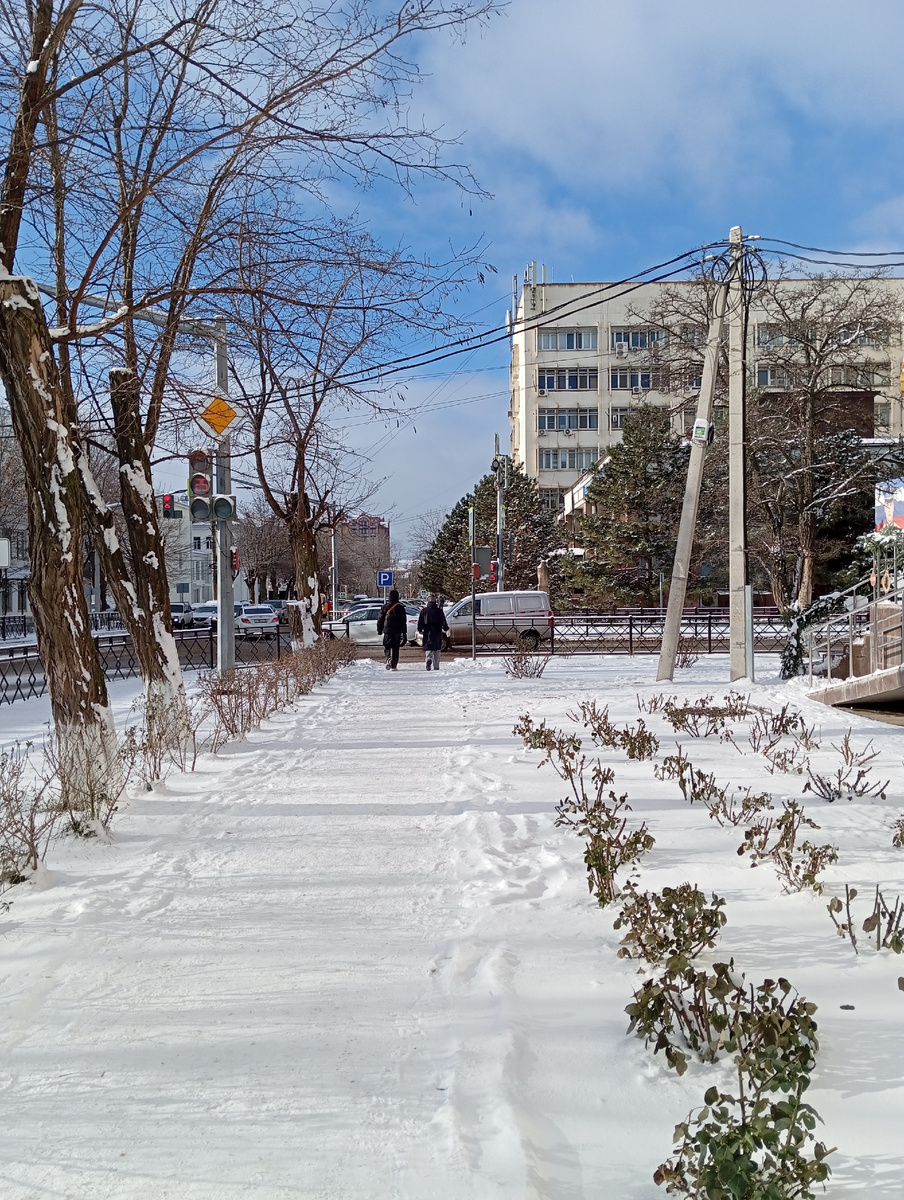 Иду по городу.