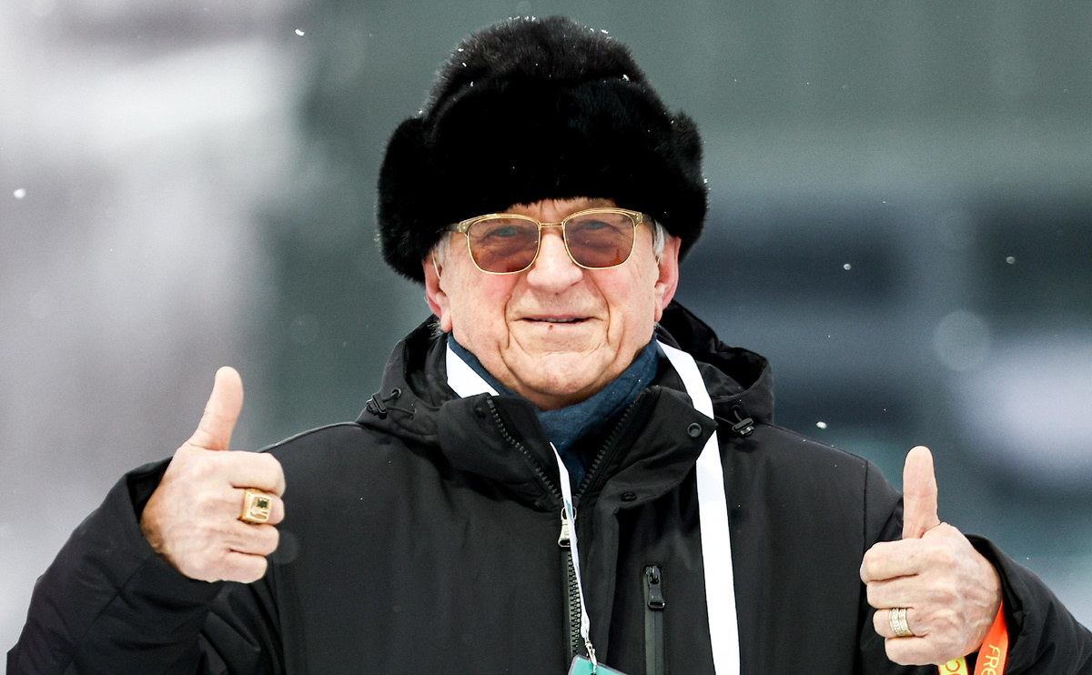 Александр Тихонов