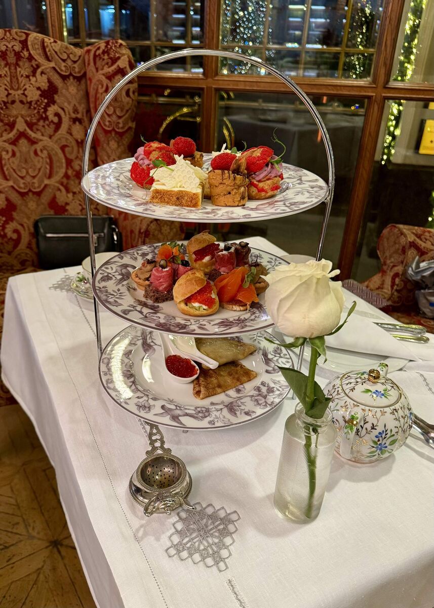 листайте карусель