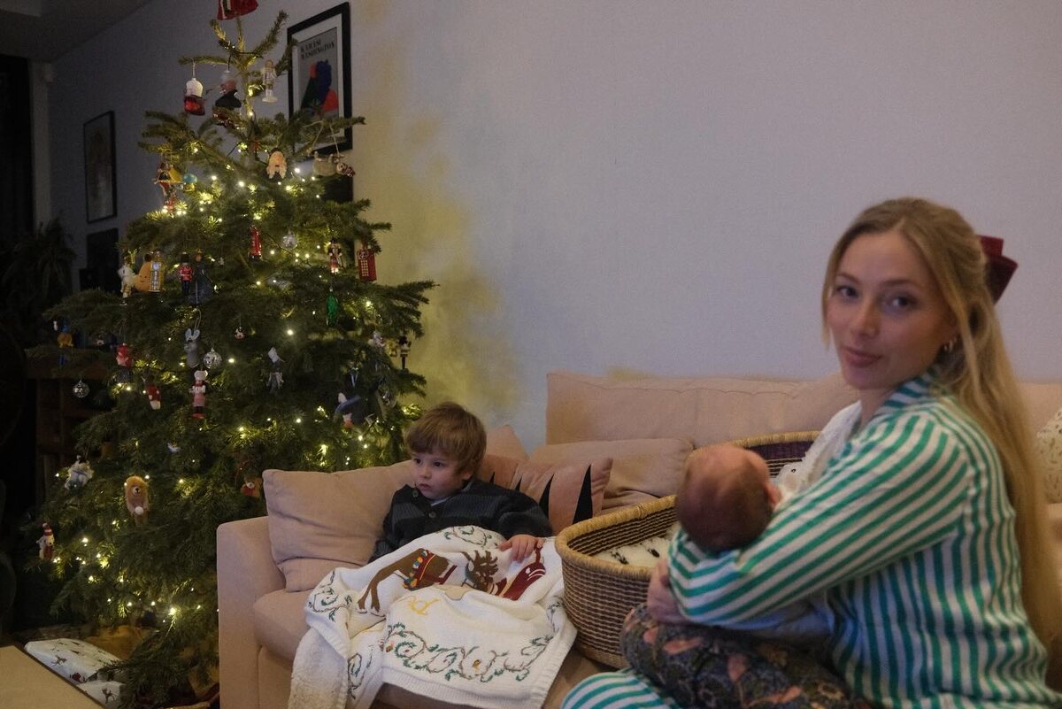    Клара Пэджет с детьмиСоцсети Клары Пэджет