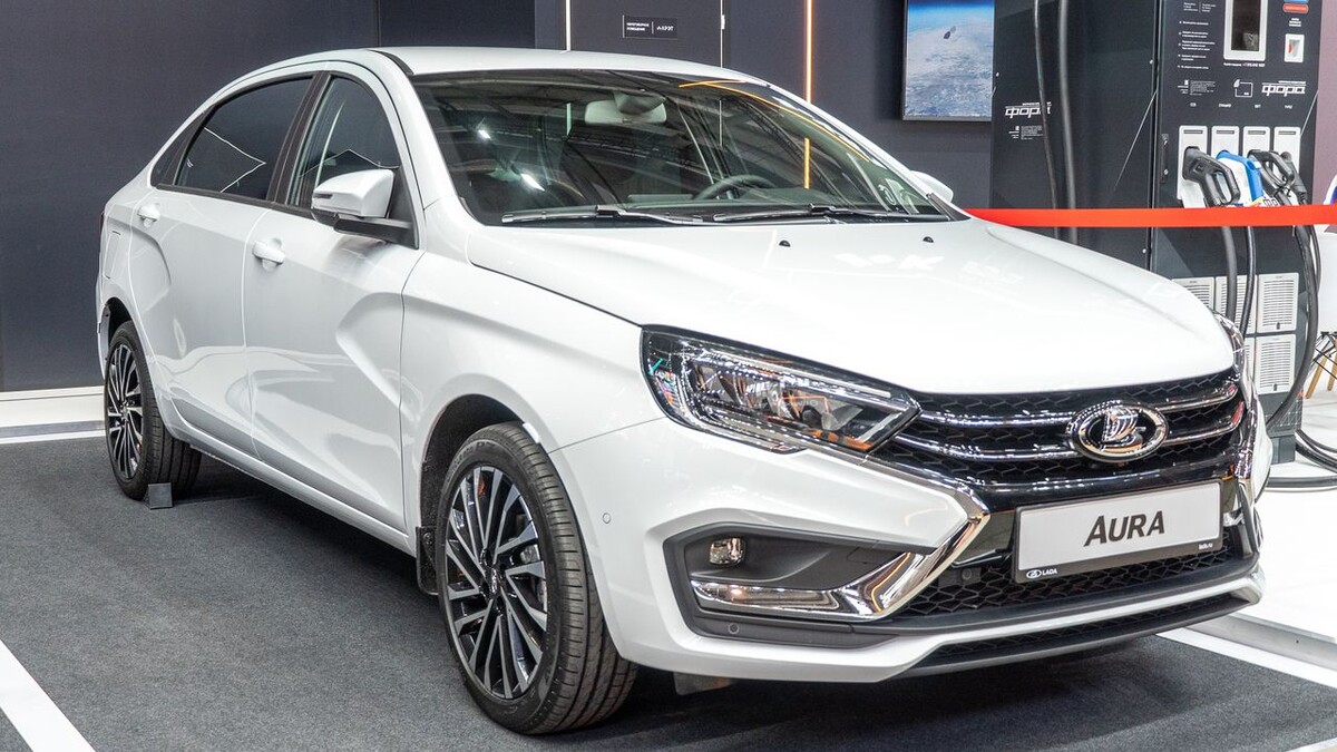    LADA Aura. Фото Константин Завьялов / «Автоновости дня» с международной промышленной выставки «Иннопром»