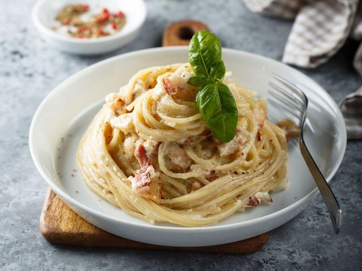   Карбонара | CC BY-SA 4.0 / Cesar / Pates Carbonara (cropped)