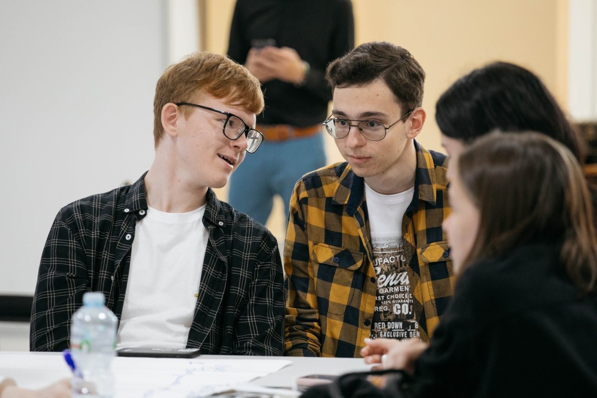    Студенческие билеты и зачетные книжки переходят в электронный формат