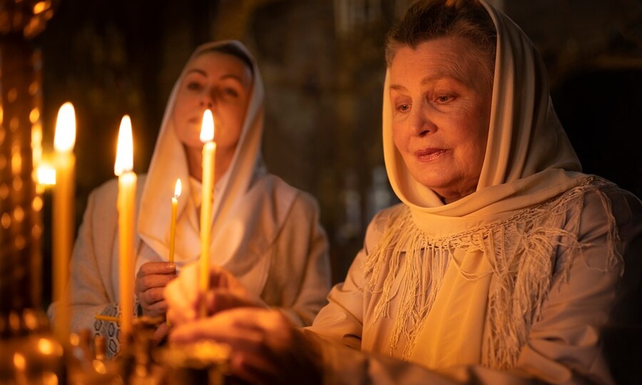 Священники перечислили три молитвы, которые нужно читать на Новый год