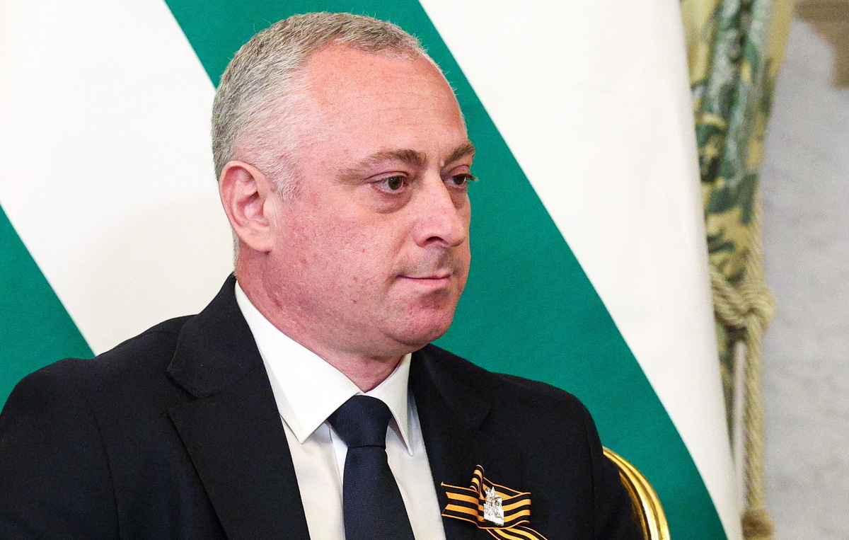    Президент Абхазии Бадра Гунба  Софья Сандурская/ТАСС