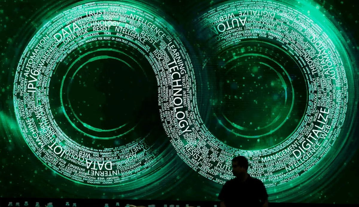 Уроборос... Бесконечность... Все, кто вошел в цифровизацию - все обречены на вечное рабство - в Колесе Сансары