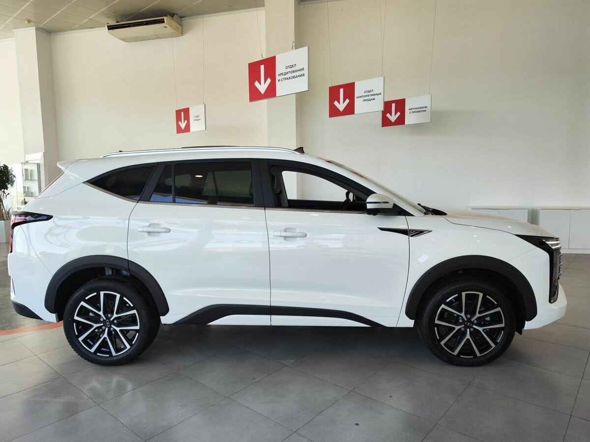 Продажи кроссовера «Москвич 8» подскочили на 400%. Источник иллюстрации - auto.ru