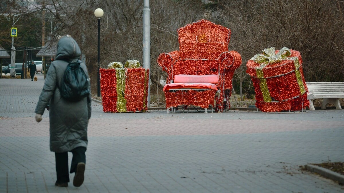    Россияне недовольны украшениями своих городов к Новому году   novostivolgograda.ru