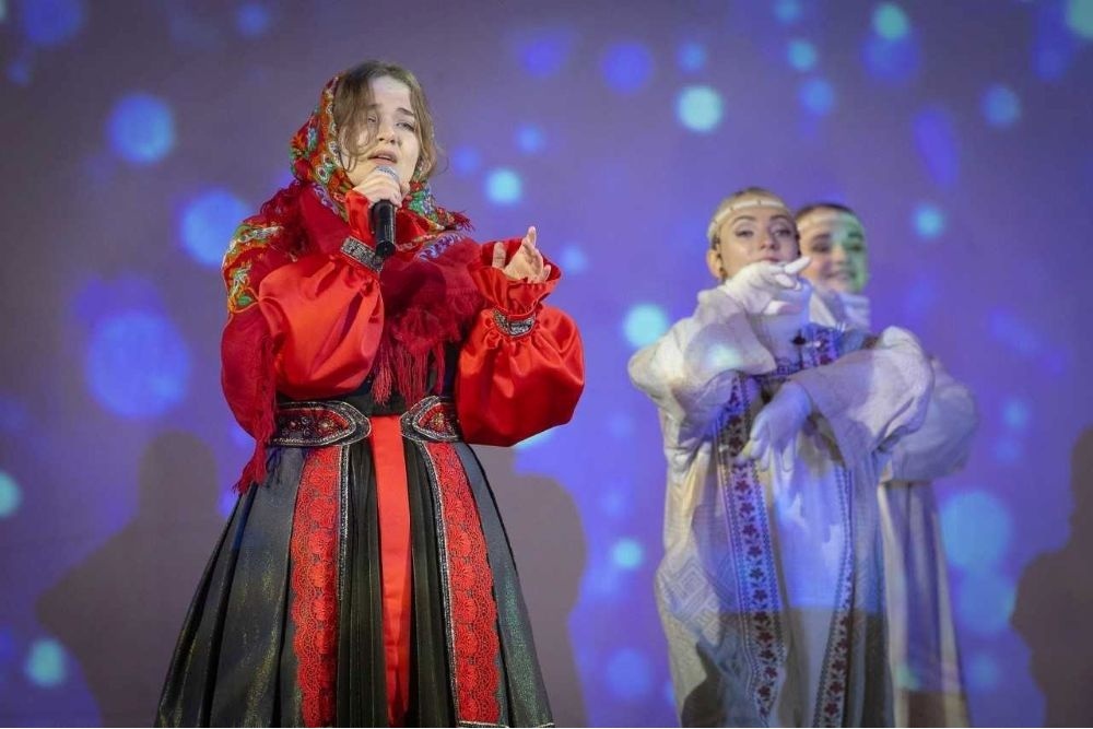    В Астраханском кремле в дни новогодних каникул будут звучать популярные песни, современные хиты и веселые попурри, которые зарядят позитивом и прекрасным настроением на весь год. / Министерство культуры Астраханской области