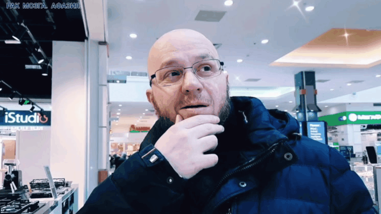 Ромка решает, сможет ли он падарить мне стиральную машину за 85000 рублей?.. 🤔