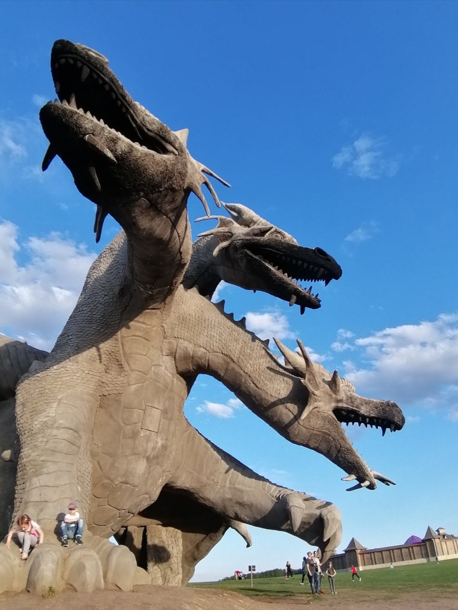 Змей Горыныч на Кудыкиной горе. Фото автора