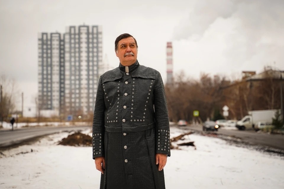    Сергей мог появиться в общественных местах в фирменных костюмах. Светлана МАКОВЕЕВА