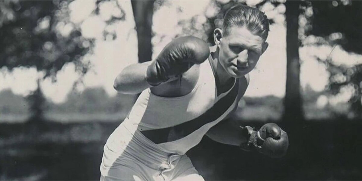 БИЛЛИ МИСКЕ (BILLY MISKE) - БОКСЕР