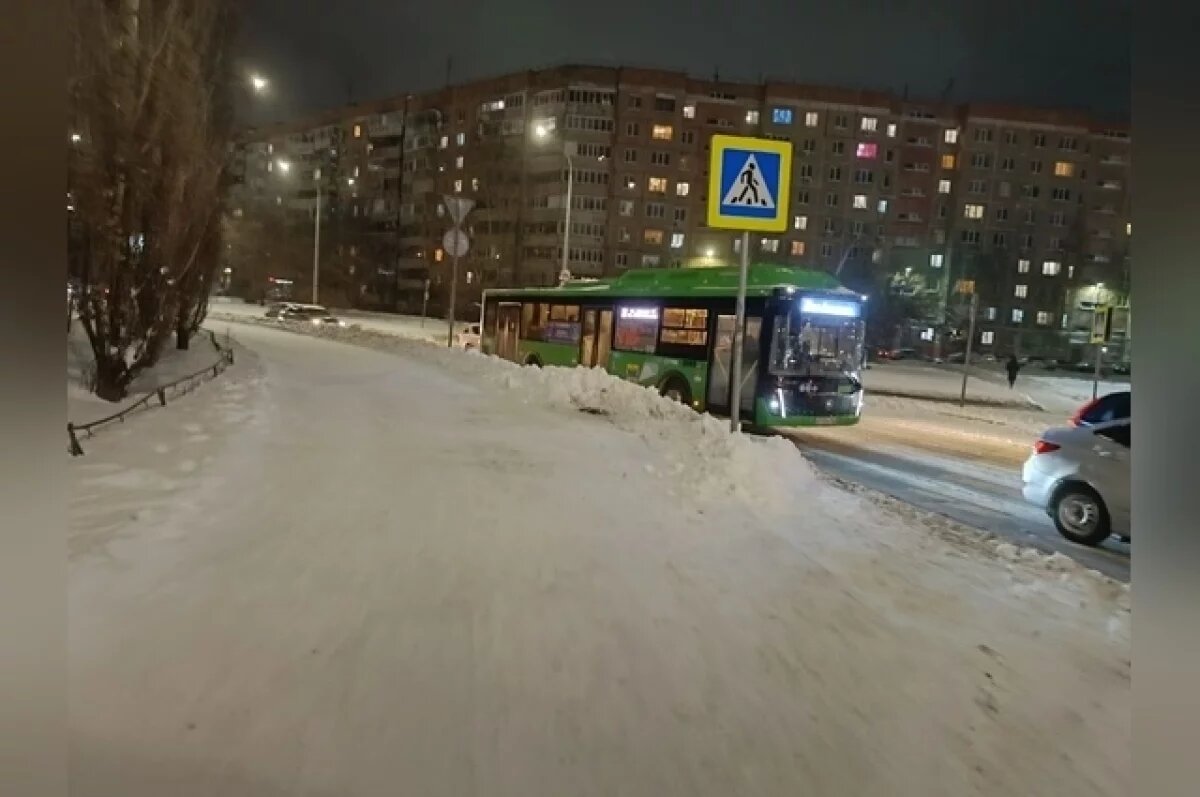    Оренбуржцы жалуются на плохую работу автобусов перед Новым годом