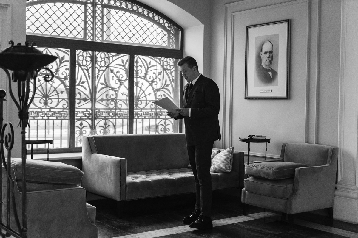 Данил Мухин автор книги «Последняя капля»