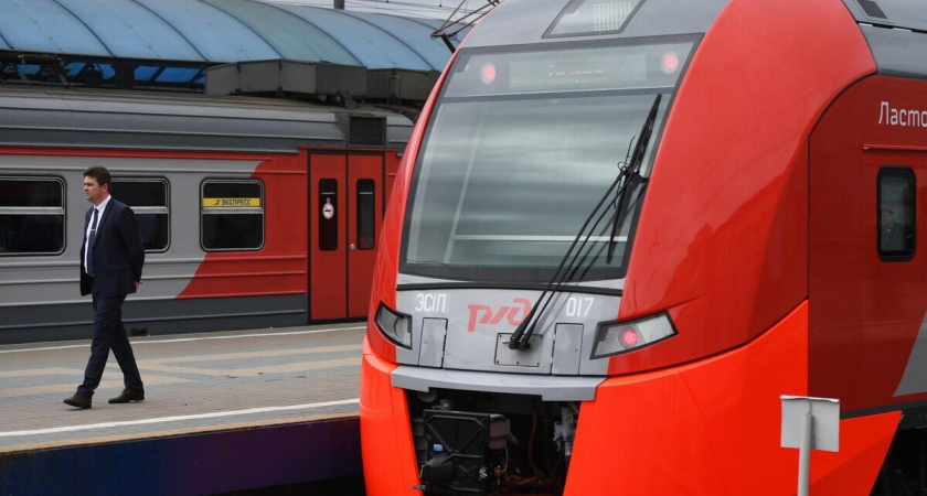   Скоростной поезд "Ласточка" | © РИА Новости / Григорий Сысоев