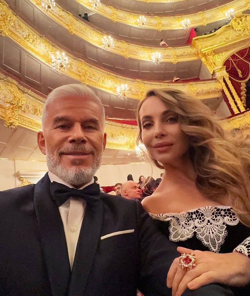    Олег Газманов с женой в Большом театреСоцсети Марины Газмановой