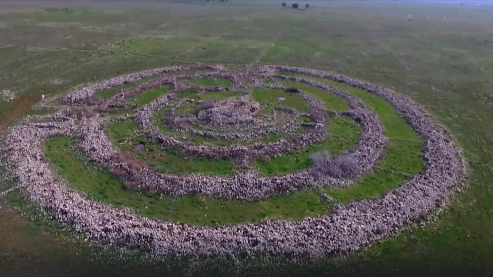 ФОТО: Кадр из программы "Загадки человечества", РЕН ТВ