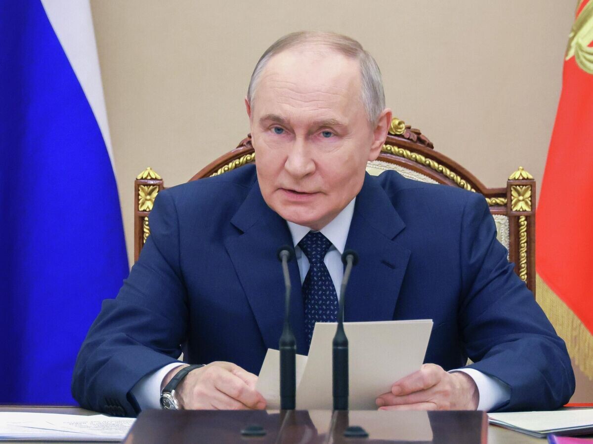    Президент РФ Владимир Путин проводит совещание по рассмотрению основных параметров проекта государственной программы вооружения на 2027–2036 годы | © РИА Новости / POOL