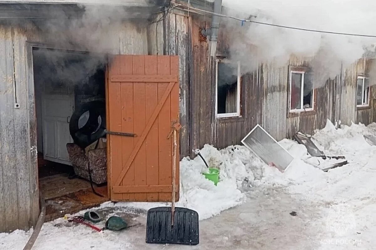    Трое детей в Башкирии устроили пожар, пока мама ушла в магазин