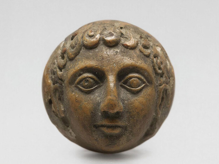     Фото: создано с помощью нейросети GigaChat