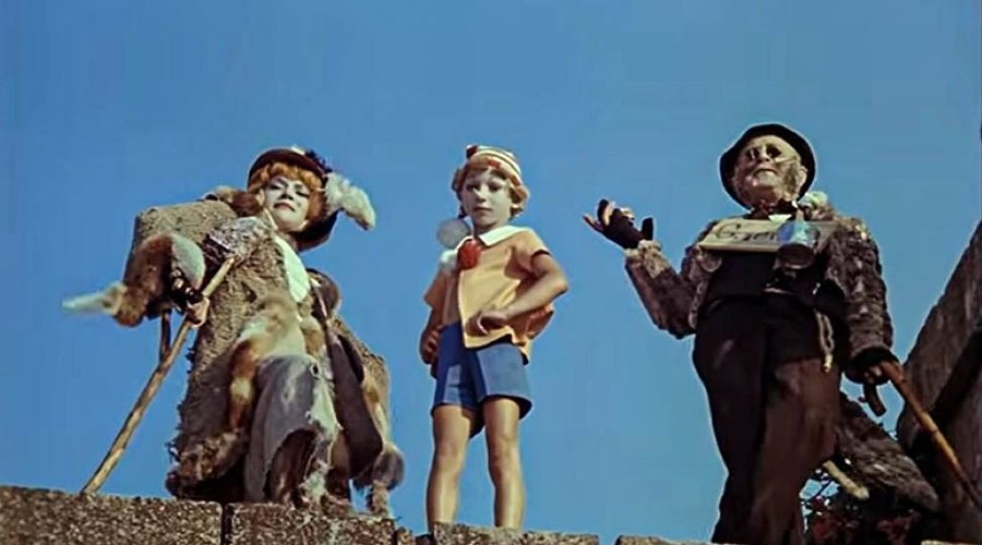 Елена Санаева, Дмитрий Иосифов и Ролан Быков в фильме «Приключения Буратино»
Скриншот с фильма «Приключения Буратино»
