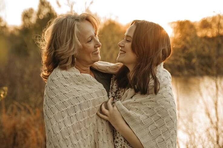 Знаешь, мама, когда-то я, наконец, впустила в себя эту горькую и колючую правду – что ты была права!