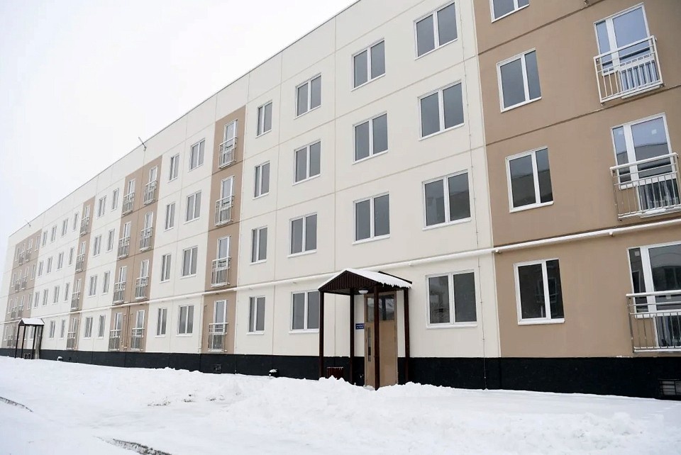    Новый многоквартирный дом в поселке Селище. ПТО