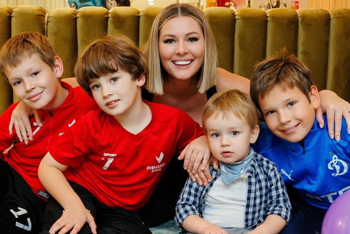     «Я психанула, мы сбежали»: Мария Кожевникова призналась, почему вместе с сыновьями прилетела в Дубай