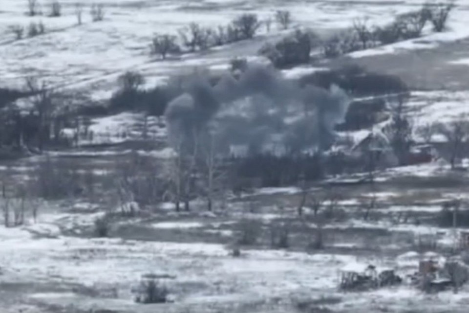    Снаряды рвутся на позициях дроноводов ВСУ. Фото: Минобороны России