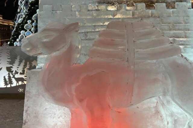    Ледяной верблюд — символ Челябинска. Фото: Официальный канал Комитета по культуре города Челябинска/ Комитет по культуре