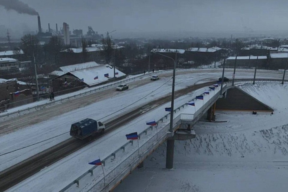    В Енакиево менее чем за год завершили капремонт 100-метрового путепровода. Фото: Автодор