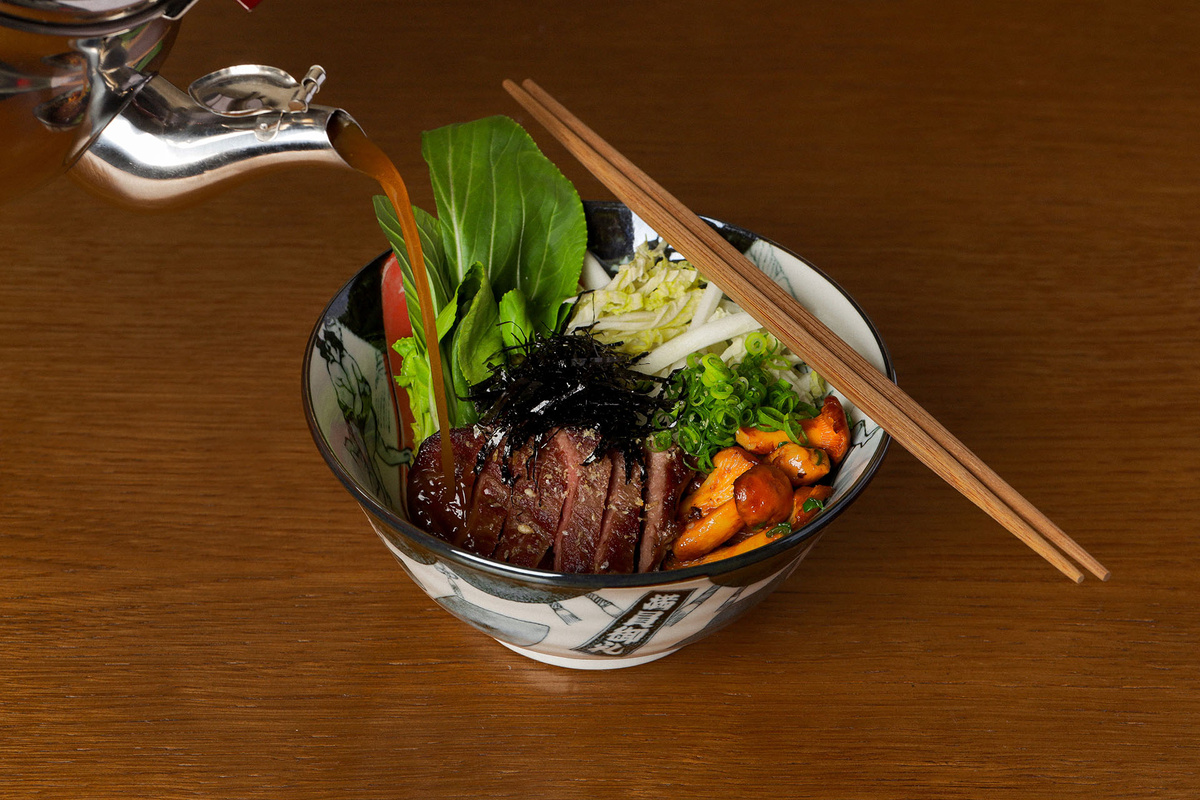    Чайник лапши