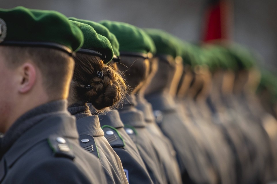    Spiegel: В ФРГ проводят расследование из-за нацизма и домогательств в войсках GLOBAL LOOK PRESS