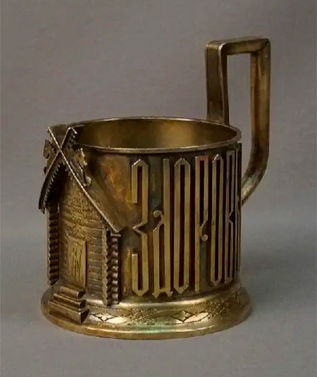 Подстаканник в русском стиле "Пейте на здоровье". Серебро, золочение, 1884 год