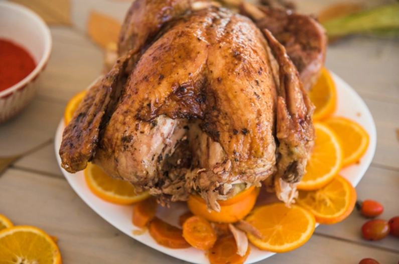 Король рождественского стола: Запечённый гусь с хрустящей корочкой и тающим мясом