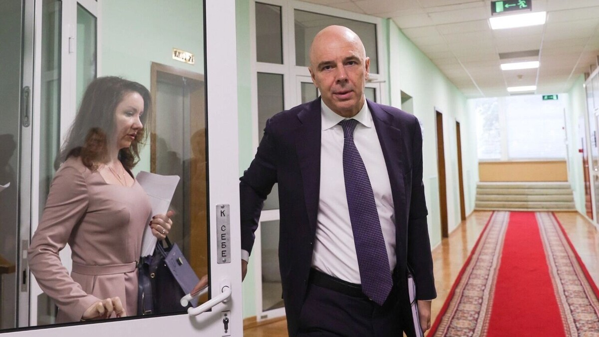 Глава Минфина Силуанов объявил «охлаждение» экономики, и ее рост оказался менее 1% за год. Фото: Наталья Шатохина / NEWS.ru/ТАСС