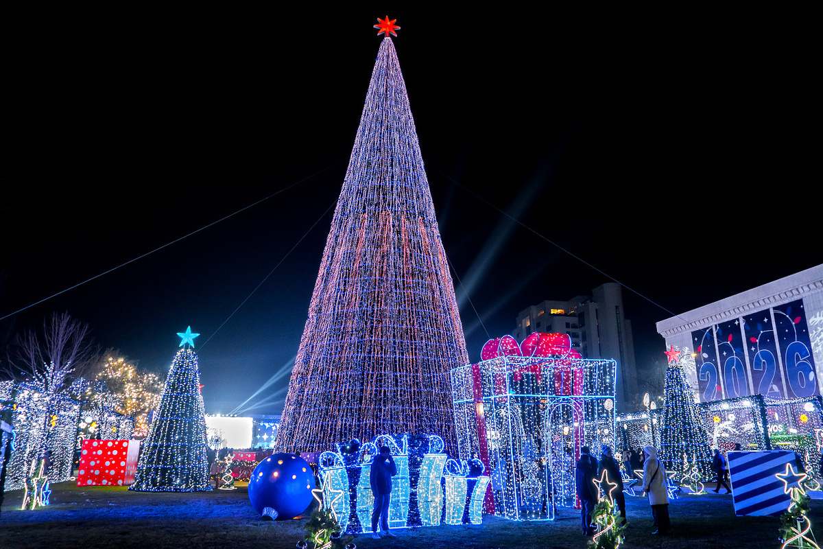 Главная новогодняя елка Узбекистана. Фото Андрея Кудряшова/«Фергана»