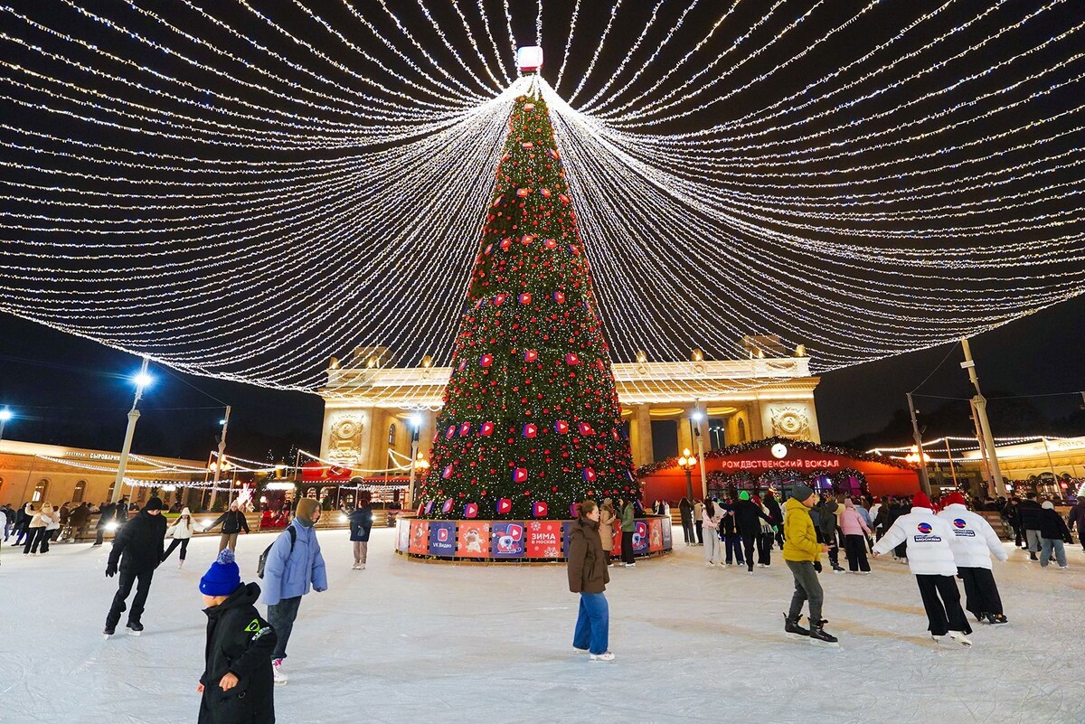    Лучшие места для встречи Нового года в парках и бульварах столицы
