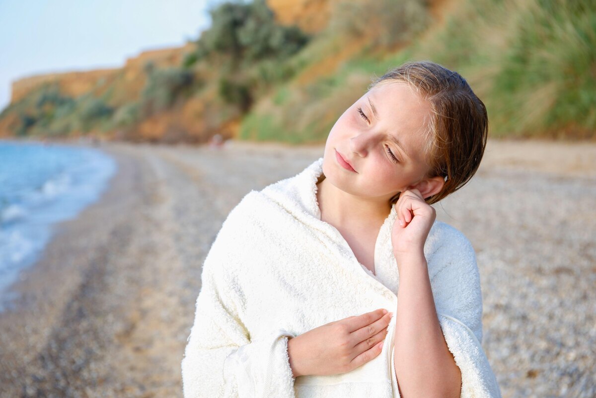     Что делать, если в ухо попала вода?