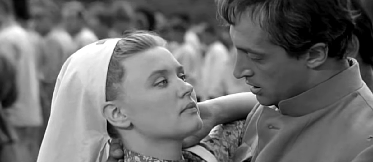 Кадр из кинофильма "Звезды и солдаты", 1967 г., режиссер Миклош Янчо, сценаристы Валерий Карен, Георгий Мдивани, Миклош Янчо (скриншот)