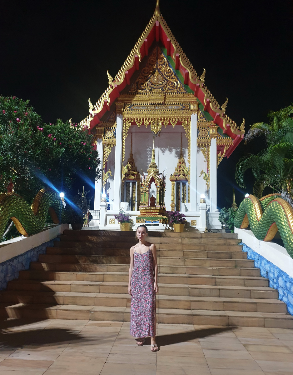 Один из множества храмов Пхукета