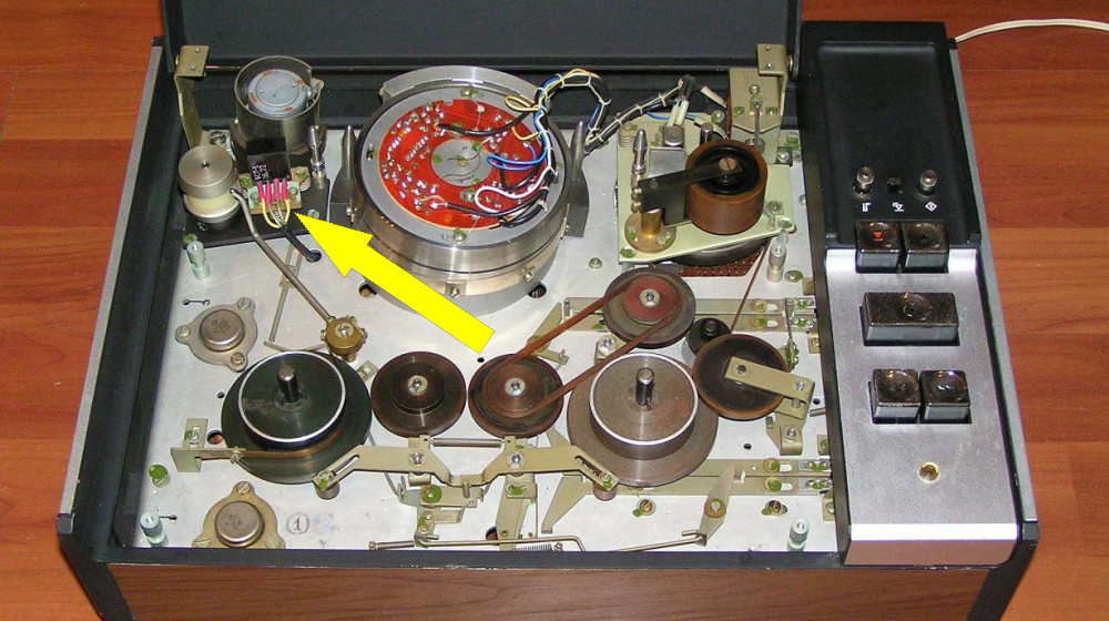    Как маленькая деталь магнитофона в СССР приносила баснословные деньги